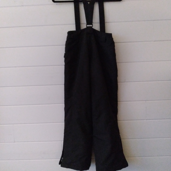 Etirel youth boys snowpants in black with removable straps & waist snap and zip - Picture 7 of 9